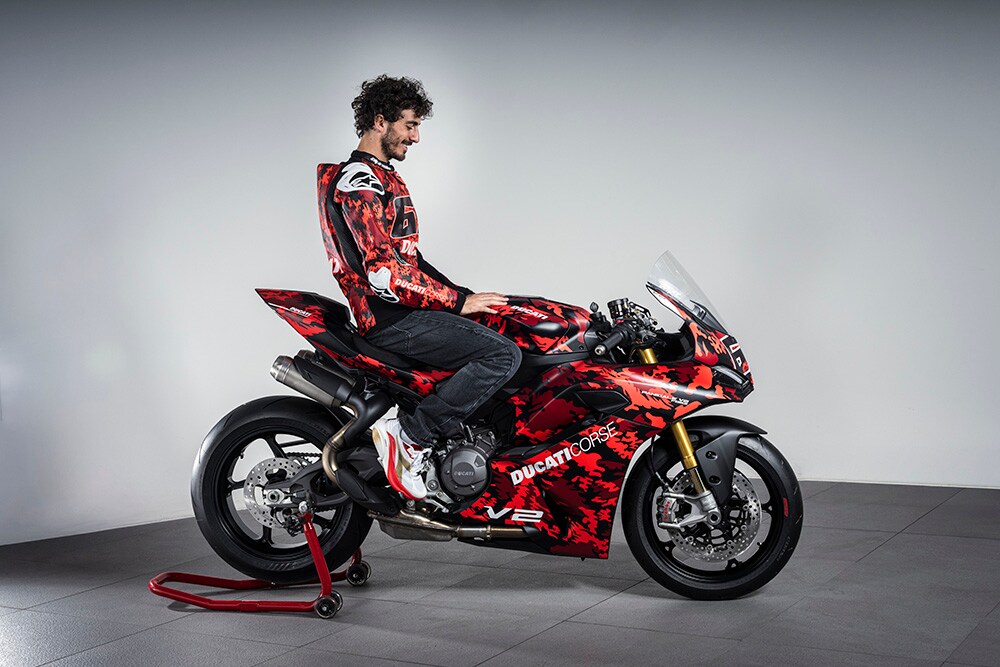 Ducati Panigale V2 FB63
