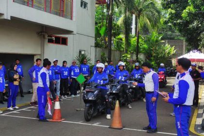 Peserta Di Uji Skill Berkendara Aman