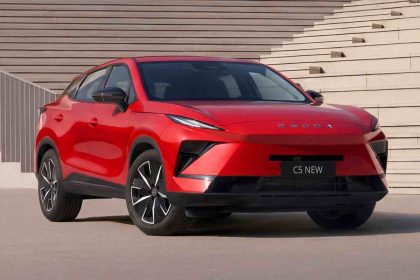 Omoda C5 terbaru, spesifikasi Omoda C5, harga Omoda C5 Rusia, SUV kompak 2026,