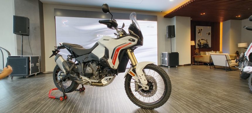 Ducati DesertX V2 Resmi Mengaspal di Tanah Air. (Foto: Bridgeout Indonesia)