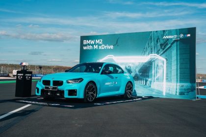 BMW M2 xDrive 2026, BMW M Award MotoGP 2026, Hadiah Balap MotoGP, Spesifikasi BMW M2 AWD, Debut BMW M2 All-Wheel Drive,