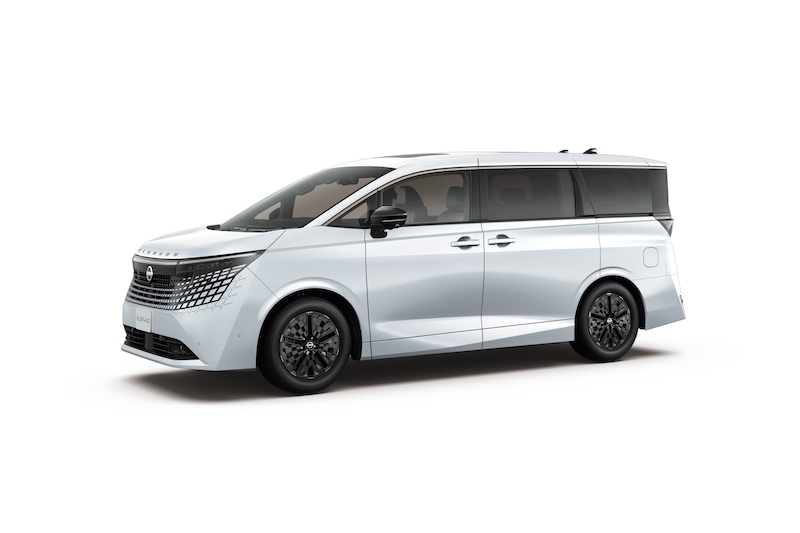 Nissan, Nissan Elgrand, MPV Mewah, Mobil Baru, Fitur Otomotif, Teknologi e-4ORCE