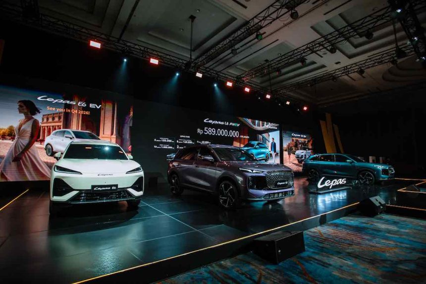LEPAS CARE, garansi LEPAS L8, purna jual LEPAS, garansi mobil PHEV, servis gratis LEPAS, garansi baterai LEPAS