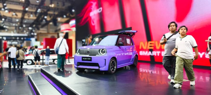 Honda Super-One melantai di GIIAS 2026, dibanderol Rp438 juta. Foto: Bridgeout - Dimas Prassetyo