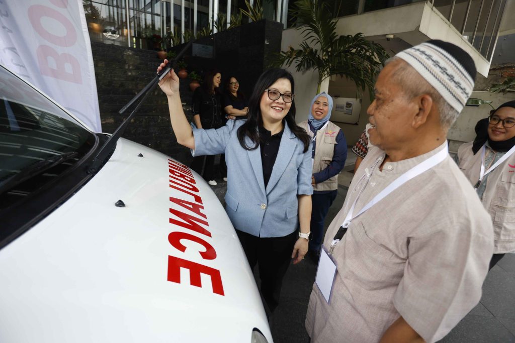 Bosch bersama Yayasan Tunas Bakti Nusantara (YTBN) turut menghadirkan kontribusi berupa wiper untuk mendukung kendaraan ambulans