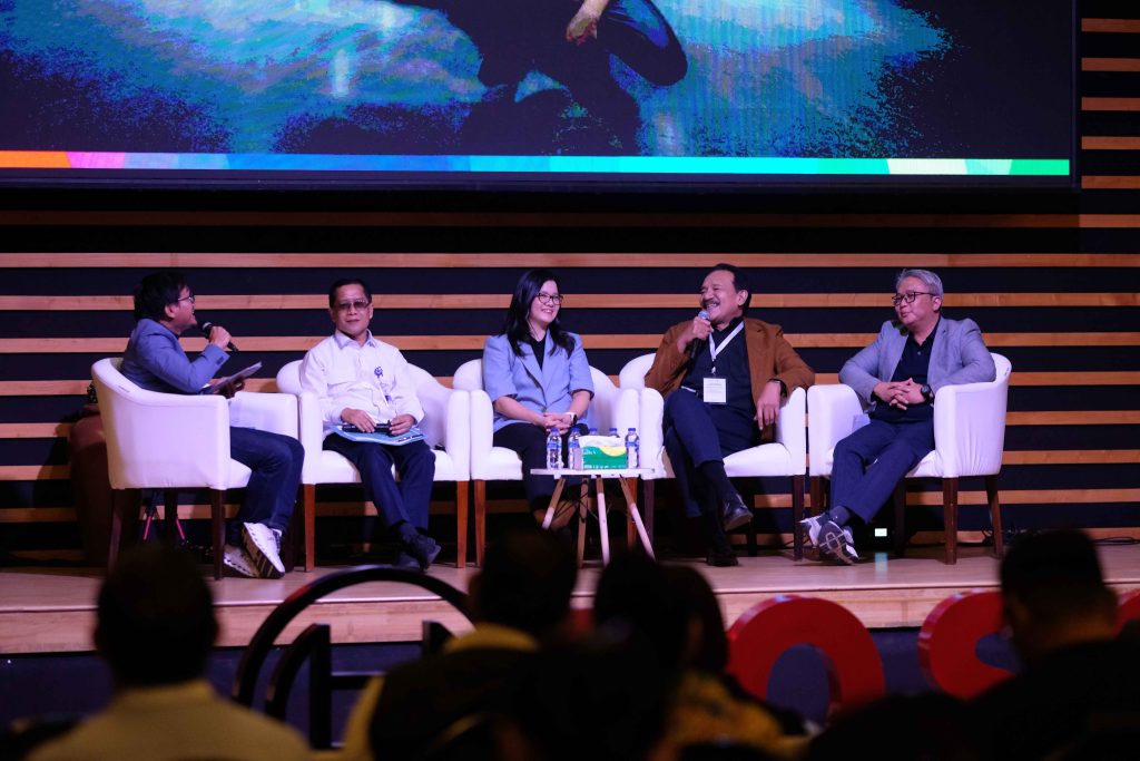 diskusi memperingati 100 tahun inovasi wiper Bosch.