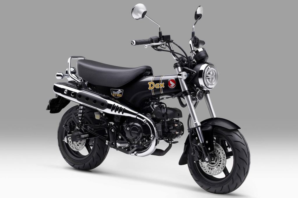 Honda ST125 Dax, Honda Dax 125, keistimewaan Honda Dax, warna baru Honda Dax, Candy Energy Orange, Pearl Shining Black, AHM, motor hobi