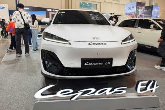 LEPAS E4 EV, LEPAS L8 PHEV, harga LEPAS E4, harga LEPAS L8, BCA Expo 2026, mobil listrik LEPAS,