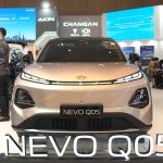 Tampilan depan Changan Nevo Q05 yang dipamerkan dalam ajang GIIAS Bandung 2026.